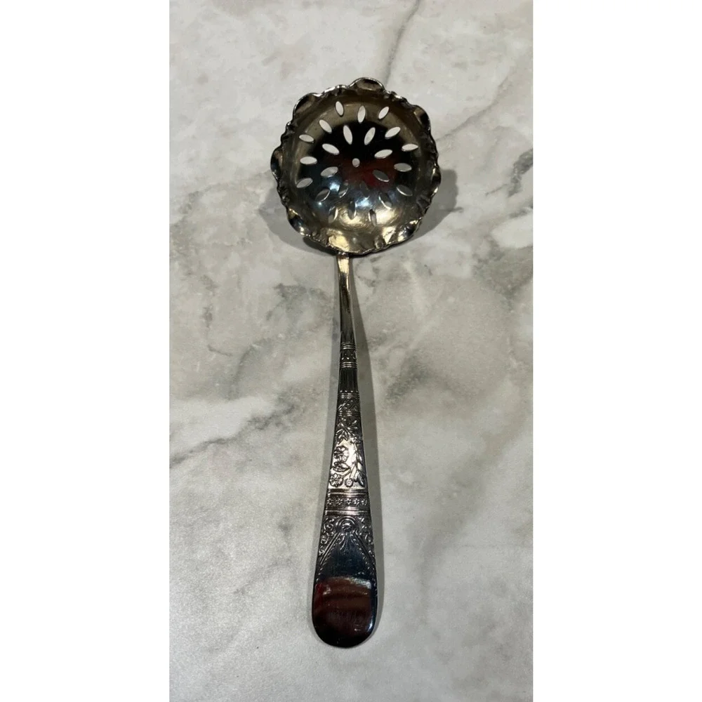 1847 Rogers Bros A1 Lorne Silverplate Pierced Sugar‎ Shell Spoon 1878